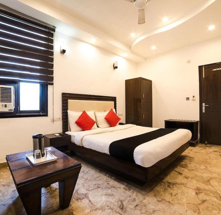Hotel Sehej Inn Ню Делхи Екстериор снимка